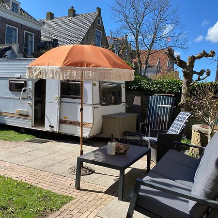 Caravan Stadstuin Goedereede Let Op De Badkamer Moet Met Andere Gasten Gedeeld Worden 外观 照片